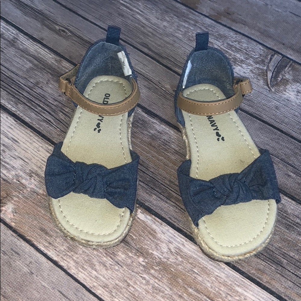 Old Navy Girls Espadrille Sandals Size 8